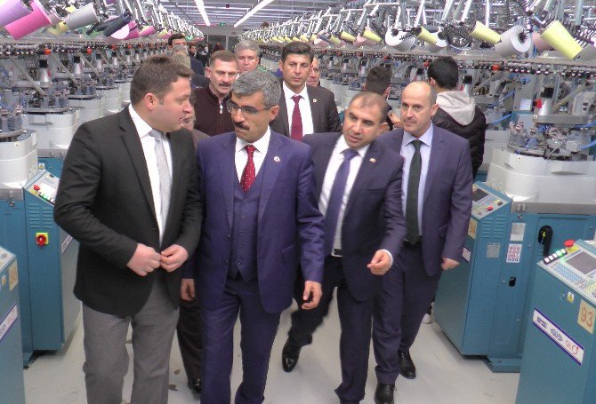 Sgk Başkanı Bağlı, Fabrika İşçileriyle Bir Araya Geldi