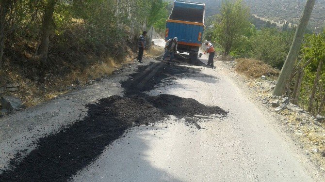 Büyükşehir Yol Yama Çalışmalarına Başladı