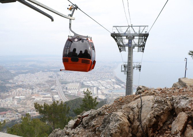 Türkiye’nin En Ucuz Teleferiği Antalya’da Hizmete Açıldı