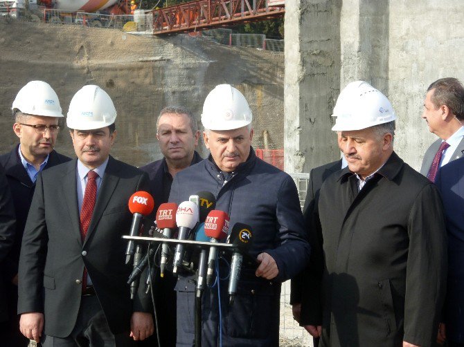 Başbakan Yıldırım: “Çamlıca Televizyon Kulesini Ramazan Bayramı’na Yetiştirmeye Çalışıyoruz”