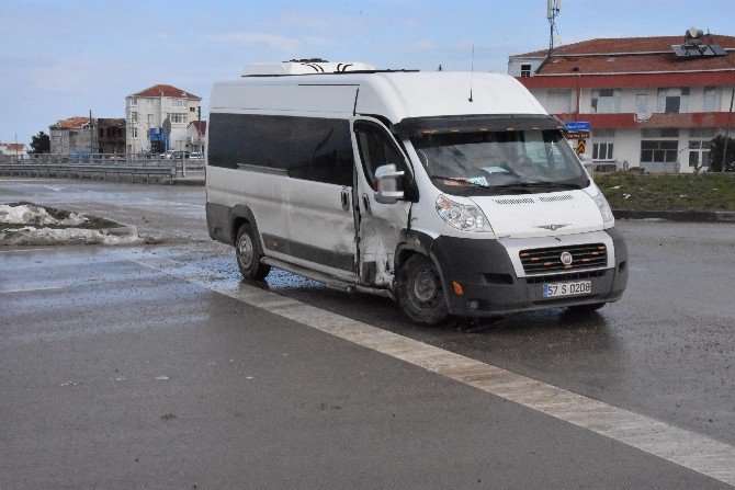 Sinop’ta Maddi Hasarlı Kaza