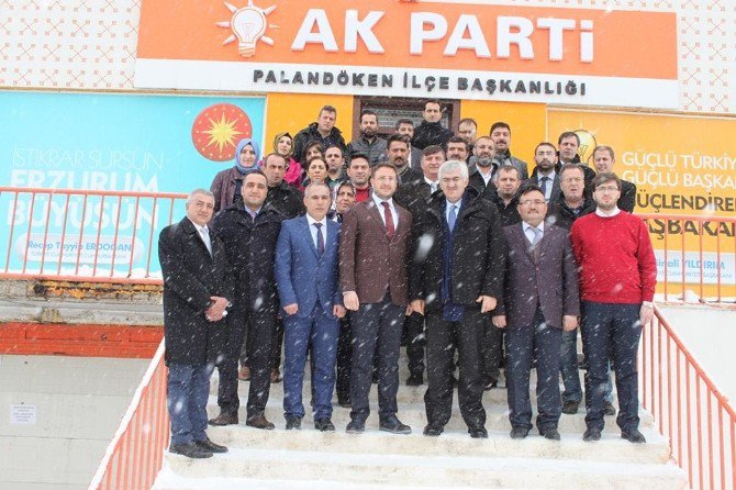 Ak Parti Referandum Çalışmalarına Devam Ediyor