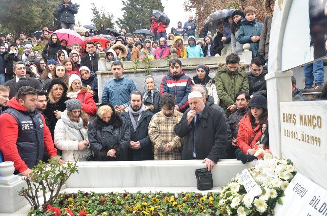 Barış Manço Kabri Başında Anıldı