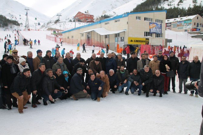 Tgk’na Bağlı Federasyon Ve Cemiyet Başkanları Büyükşehir Belediyesi Ve Dagc’nin Ev Sahipliğinde Erzurum’da Biraraya Geldi