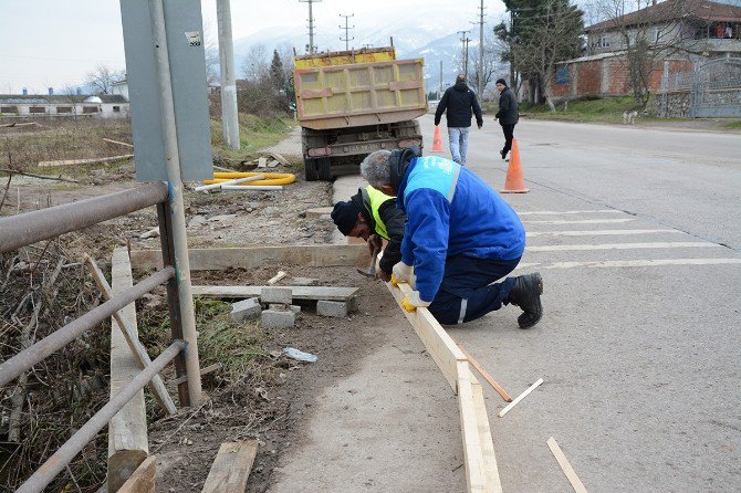 Arslanbey Yerleşkesinde Kaldırım Çalışması