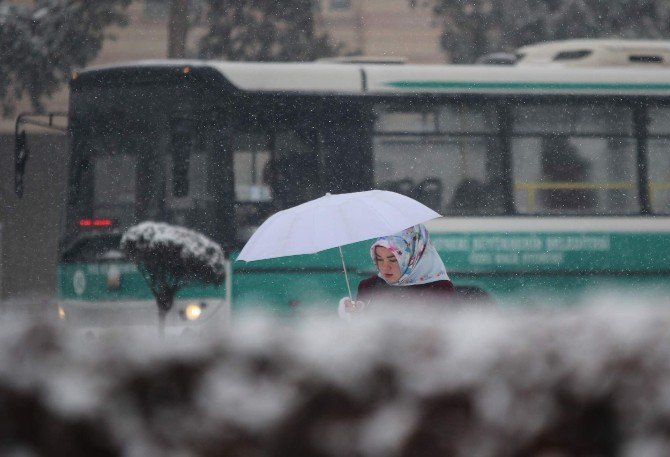 Kayseri’de Kar Yağışı Etkili Oldu