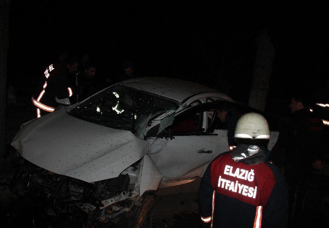 Elazığ’da Trafik Kazası: 2 Yaralı