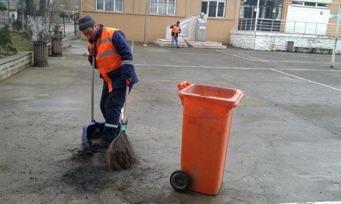 Okul Öncesi Mıntıka Temiziliği Yapıldı