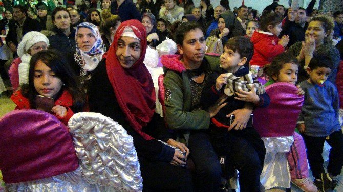 Tekirdağ’da ’Roman Buluşması’ Renkli Görüntülere Sahne Oldu