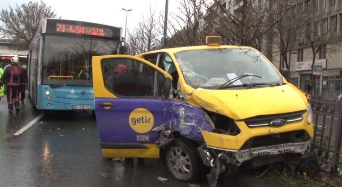 Unkapanı’nda Trafik Kazası