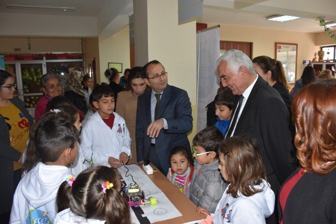 Yumurtalık’ta "Geleceğe Doğru Bakan Çocuklar" Kampı