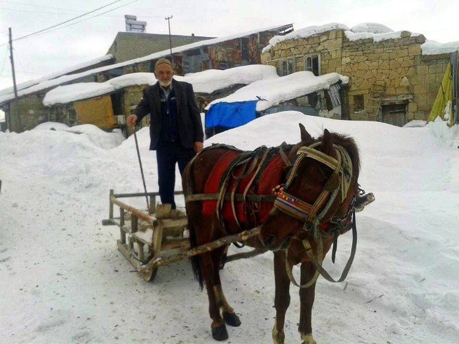 Doğu Anadolu’da Ulaşıma Kar Ve Tipi Engeli