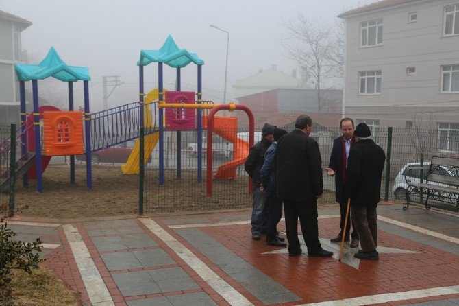 Edirne Belediye Başkanı Gürkan, Parklarda İncelemelerde Bulundu