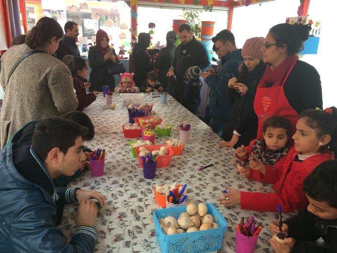 Eski Oyun Ve Oyuncaklar Yeniden Canlanıyor