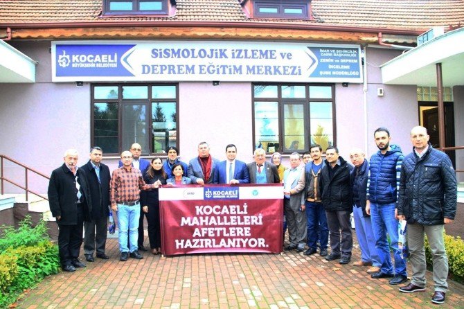 Büyükşehir, Muhtarların İhtiyaç Ve Taleplerini Karşılıyor