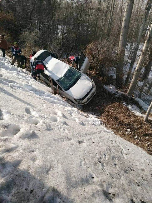 Konya’da Otomobil Uçuruma Yuvarlandı: 3 Yaralı