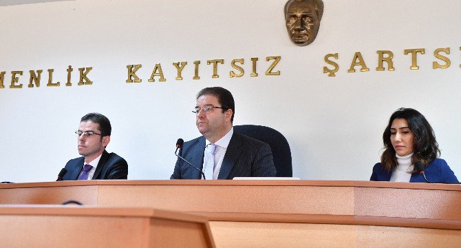 Ünlü Yazarın İsmi Parka Veriliyor