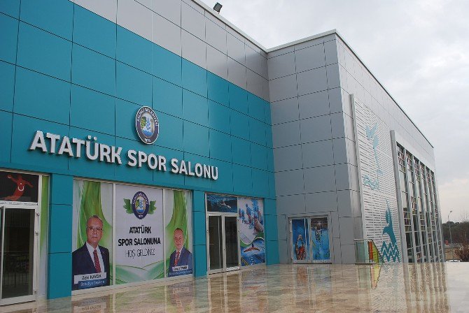 Atatürk Spor Salonu Açılışa Gün Sayıyor