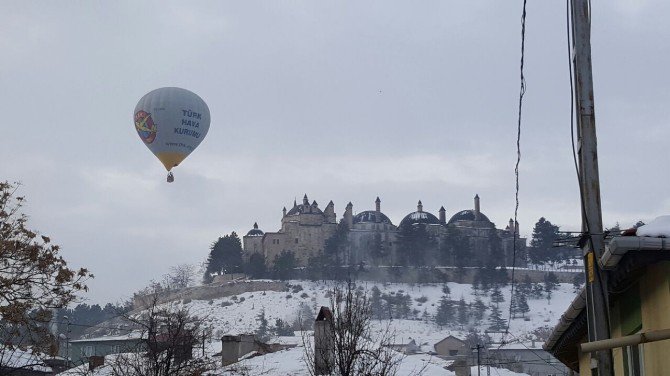 Seyitgazi’de Balon Turları Deneme Uçuşları Başladı