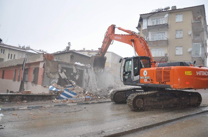 Tarihi Fatih Cami Etrafında Çevre Düzenlemesi Başladı