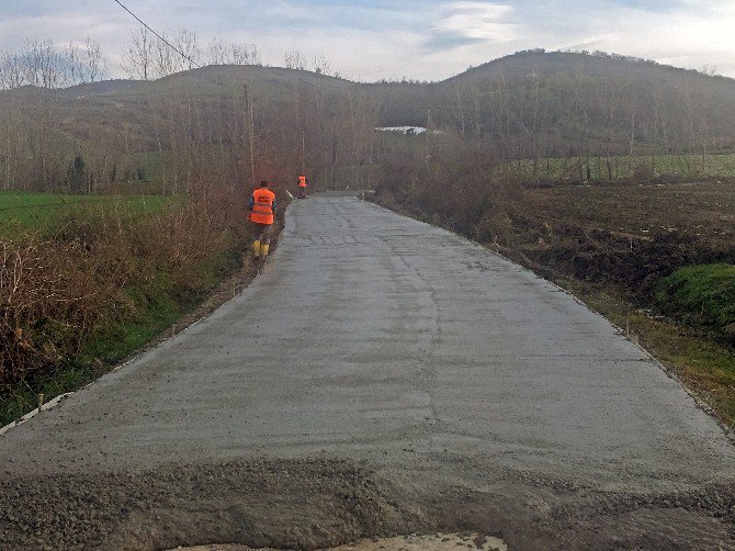 Bafra’da Beton Yol Çalışmaları Yeniden Başladı