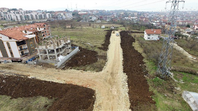 Başiskele’de Alt Ve Üst Yapı Çalışmalar Sürüyor