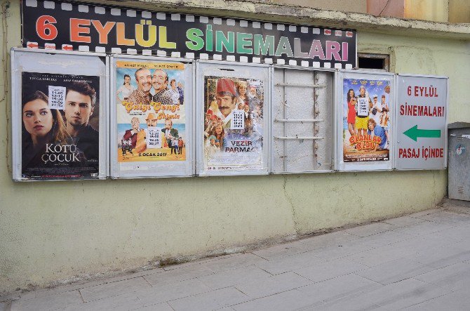 Vezir Parmağı Sinema Filmine Bilecik’te Tepki Yok