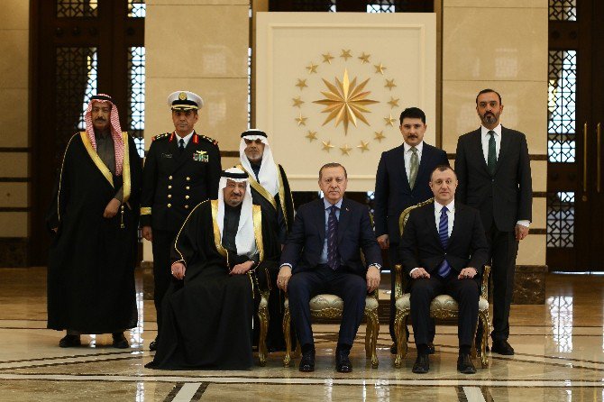 Suudi Arabistan Büyükelçisi Cumhurbaşkanı Erdoğan’a Güven Mektubu Sundu