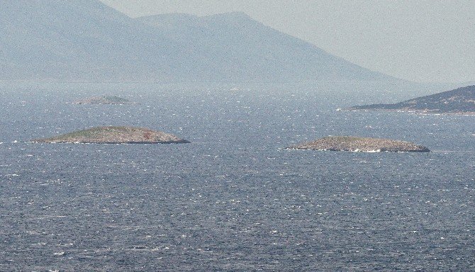 Türk Askeri Kardak Nöbetini Bırakmıyor