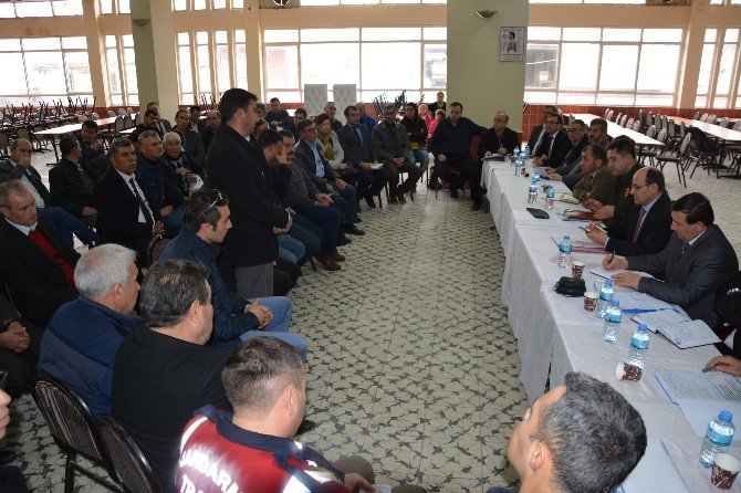 Söke Kaymakamı Tahsin Kurtbeyoğlu’ndan Bağarası’nda Halk Toplantısı