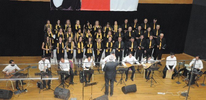 Bozhem Thm Korosu Sezonun İlk Konserini Verecek