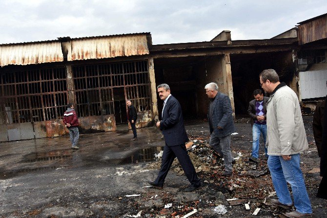 Başkan Alıcık, Yangın Mağduru Esnafın Yarasını Saracak