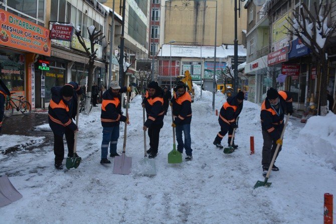 Tatvan’da Karla Mücadele Çalışması