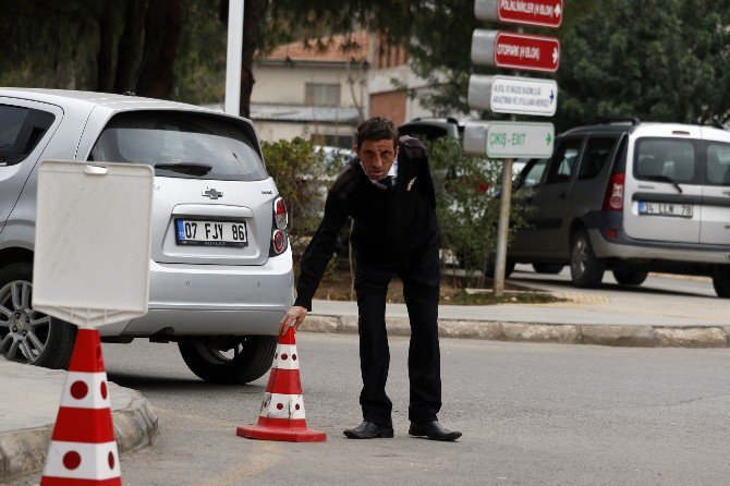 Türkiye’nin İlk Yüz Nakillisi Uğur Acar Film Ve Reklamlarda Oynamak İstiyor