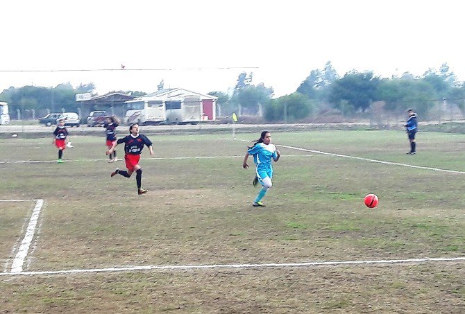 Serik’te Okul Sporları Yıldız Kızlar Futbol İlçe Birinciliği Yapıldı