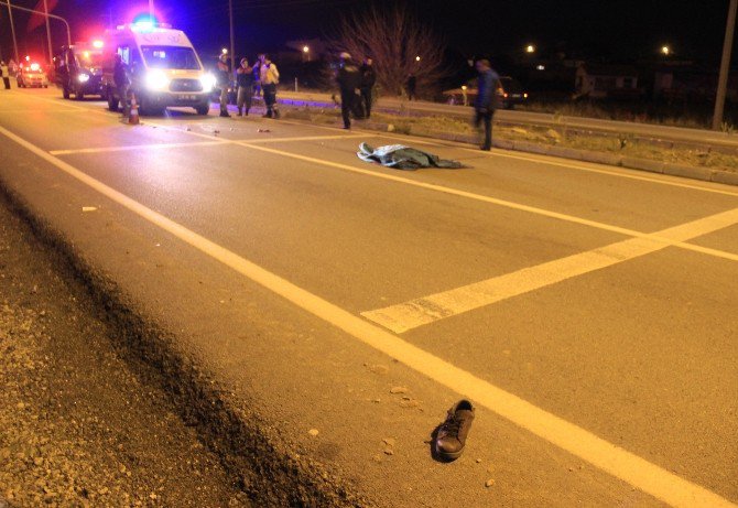 Tırın Çarptığı Motosiklet Tutkunu Öğretmen Öldü