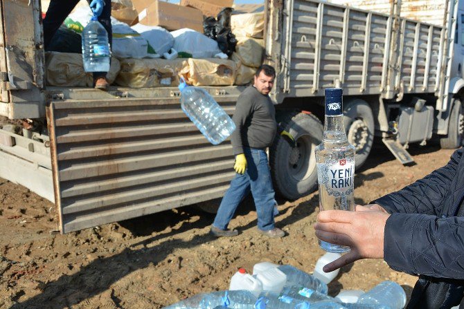 Uşak’ta Yakalanan Kaçak İçki Ve Sigaralar İmha Edildi