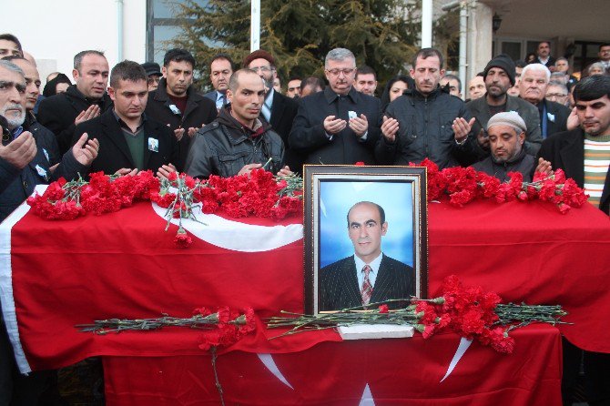 Öldürülen Ereğli Sosyal Yardımlaşma Müdürü Toprağa Verildi