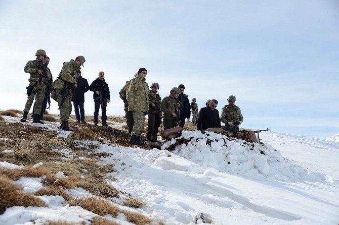 Tunceli Valisinden Askeri Üs Bölgesine Ziyaret