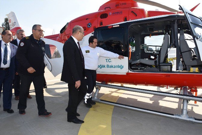 Vali Mahmut Demirtaş, İl Sağlık Müdürlüğü İle 112 Hava Acil Ambulans Helikopter Servisi’nde İncelemelerde Bulundu