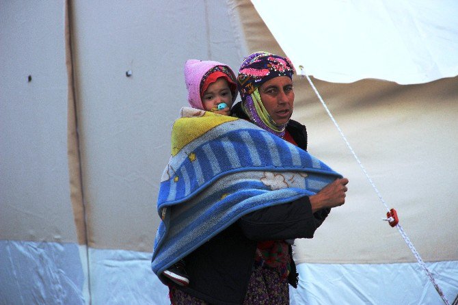 Deprem Bölgesine Konteyner Evler Kuruluyor