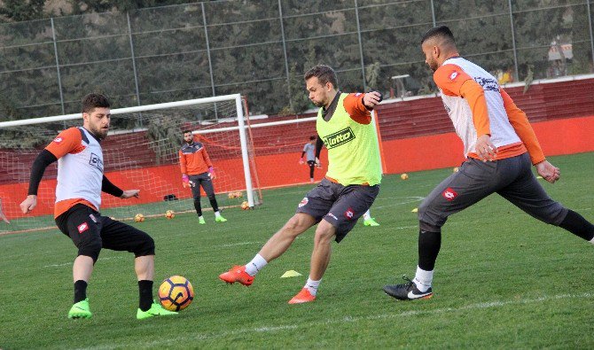 Adanaspor, Günü Çift İdmanla Tamamladı