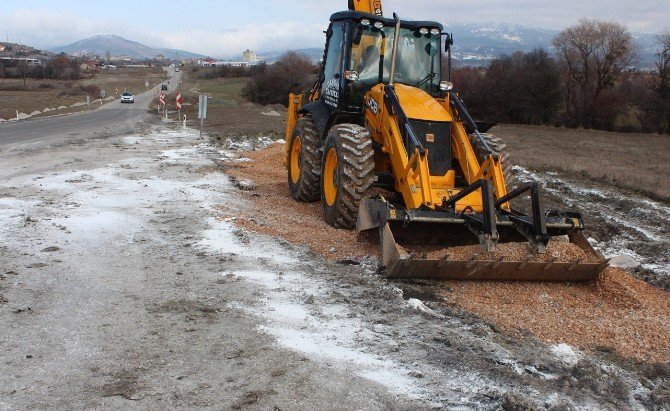 Asit Sızdıran Tankerin Bağlı Bulunduğu Şirkete 630 Bin Tl Para Cezası