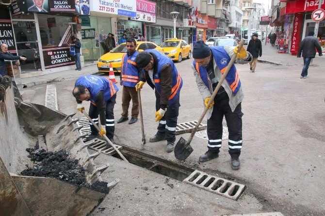 Elazığ’da 38 Mahallede Bakım Ve Temizlik Çalışması Başlatıldı