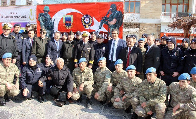 Şehit Polis’in Kardeşi Uzman Çavuş Hayır Lokması Dağıttı