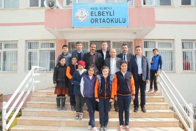 Üniversiteden Elbeyli Ortaokulu’na Bilgisayar Desteği