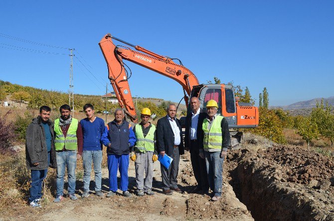 Kömekavak Mahallesinin Kanalizasyon Sorunu Çözüldü