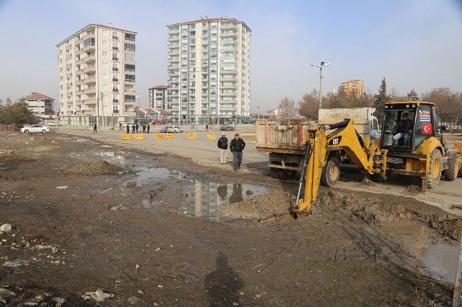 Karaman’da Larende Alt Geçit Projesinde İlk Kazma Vuruldu