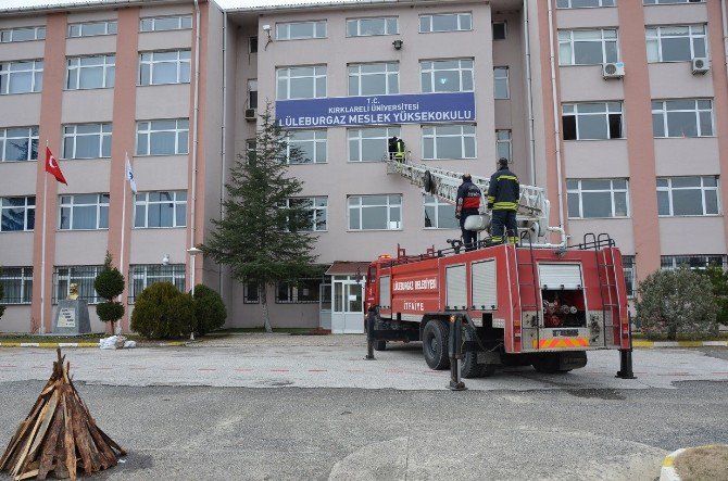 Lüleburgaz Meslek Yüksek Okulunda Yangın Tatbikatı