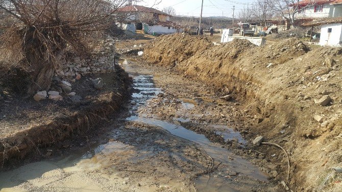 Kavacık Mahallesi’nde Sel Baskınlarına Karşı Önlem